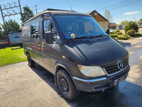 Used 2006 Dodge Sprinter 2500 w/ PWR Convenience Group RWD image 64