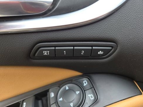 Used 2018 Buick Enclave Premium image 13