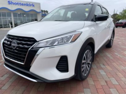 Used 2024 Nissan Kicks SV