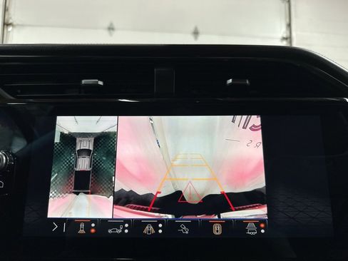 Used 2024 GMC Sierra 2500 AT4X image 27