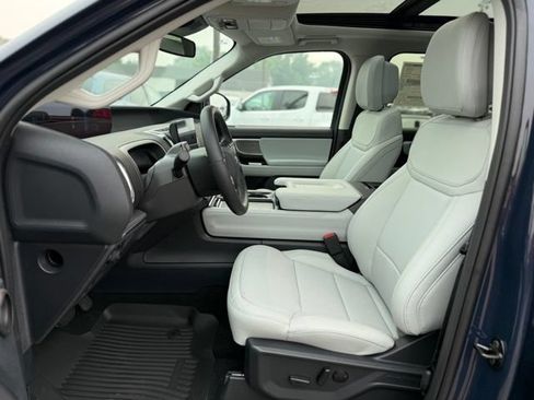 New 2027 Ford Expedition Platinum AWD/4WD image 17