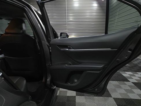 Used 2021 Toyota Camry SE w/ Carpet Mat Package (TMS) image 32