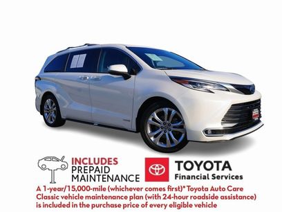 Used 2021 Toyota Sienna Platinum