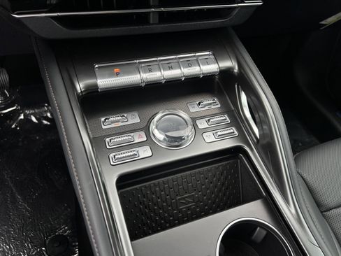 New 2026 Lincoln Nautilus Premier AWD/4WD image 16