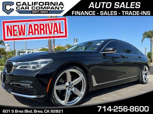 Used 2018 BMW 750i xDrive AWD/4WD image 1
