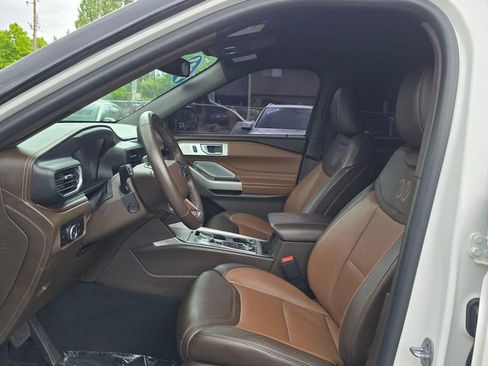 Used 2023 Ford Explorer King Ranch w/ Technology Package AWD/4WD image 21