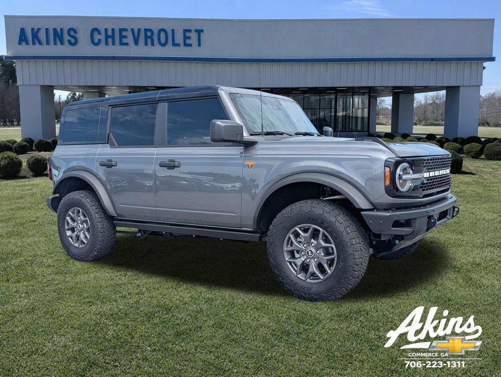 Used 2025 Ford Bronco Badlands AWD/4WD image 1