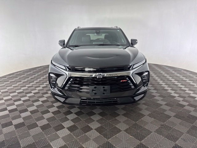 Used 2023 Chevrolet Blazer RS w/ Enhanced Convenience Package AWD/4WD image 2