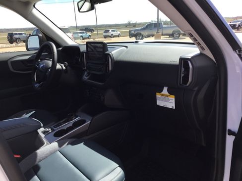 New 2024 Ford Bronco Sport Outer Banks w/ Tech Package image 10