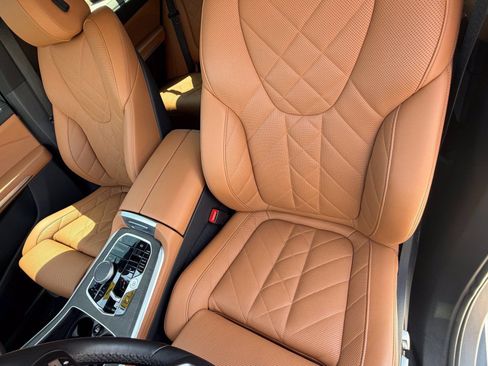 Used 2024 BMW X5 sDrive40i w/ Premium Package RWD image 24