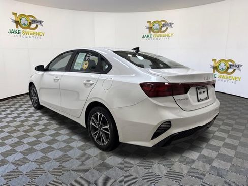 Used 2023 Kia Forte LXS w/ LXS Technology Package FWD image 7