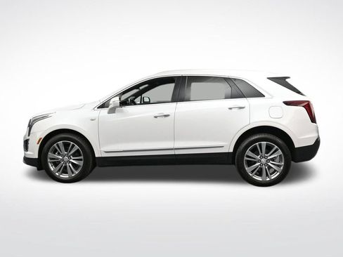 Certified 2025 Cadillac XT5 Premium Luxury AWD/4WD image 2