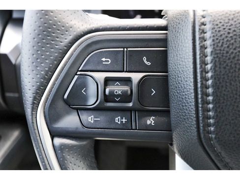 Used 2025 Toyota 4Runner TRD Off-Road Premium AWD/4WD image 15