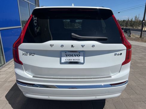 Used 2023 Volvo XC90 B6 Ultimate w/ Protection Package Premier AWD/4WD image 5