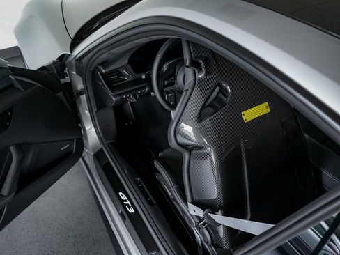Certified 2026 Porsche 911 GT3 RWD image 15
