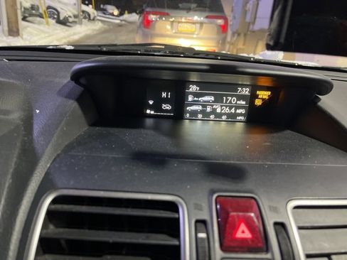 Used 2018 Subaru Forester 2.5i Premium w/ All-Weather Package image 24