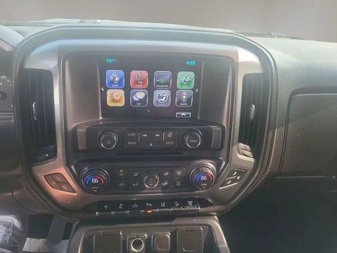 Used 2017 Chevrolet Silverado 2500 LTZ image 17