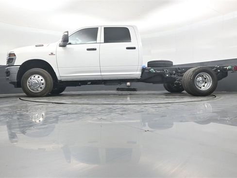 New 2026 RAM 3500 Tradesman w/ Chrome Appearance Group image 42