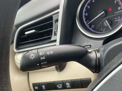 Used 2023 Toyota Camry LE FWD image 29