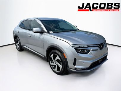 New 2025 VinFast VF 8 Eco
