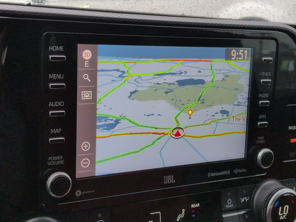 Used 2021 Toyota Highlander XSE FWD image 22