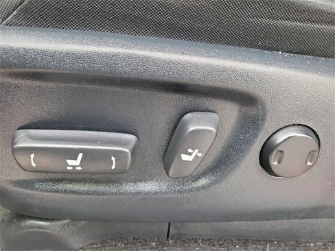 Used 2019 Toyota 4Runner SR5 image 17