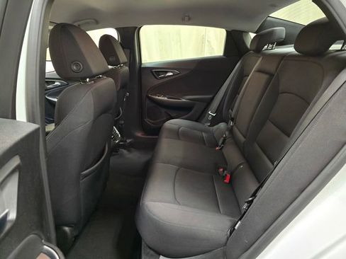Used 2021 Chevrolet Malibu LT image 29