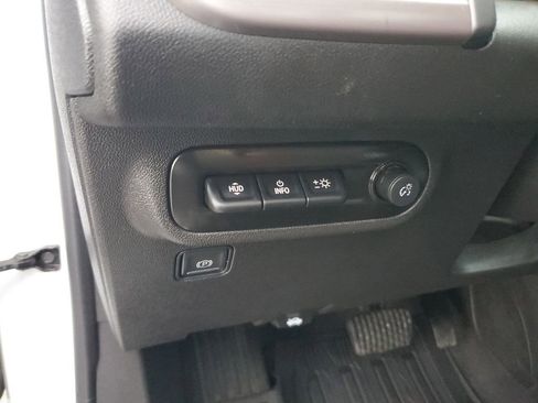 Used 2022 GMC Terrain AT4 w/ Infotainment Package II image 20