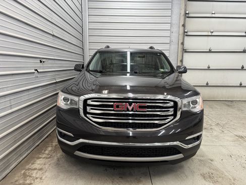 Used 2019 GMC Acadia SLT image 2