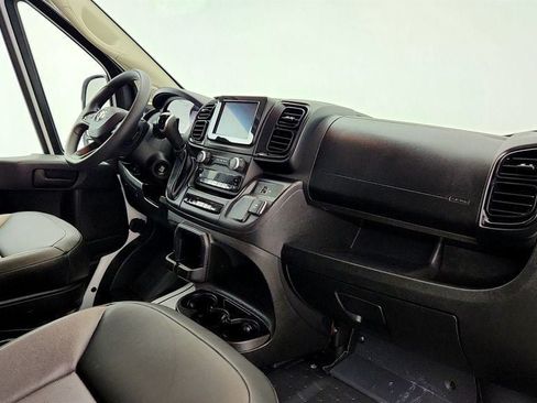 Used 2025 RAM ProMaster 2500 w/ Convenience Group FWD image 26