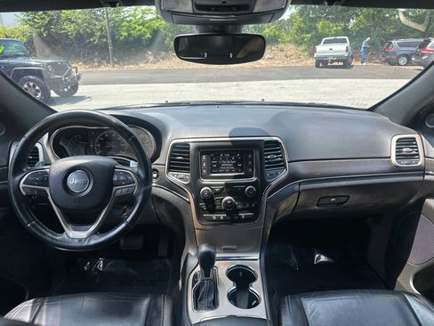 Used 2017 Jeep Grand Cherokee Limited image 21