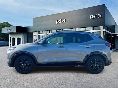 Used 2025 Buick Encore GX Sport Touring w/ Black Roof Package image 5