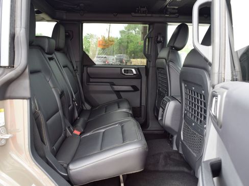 New 2026 Ford Bronco Badlands AWD/4WD image 22