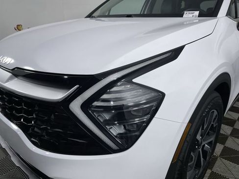 Used 2025 Kia Sportage EX image 46