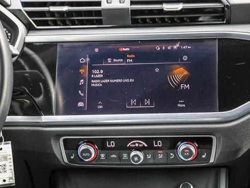 Used 2022 Audi Q3 2.0T Premium image 12