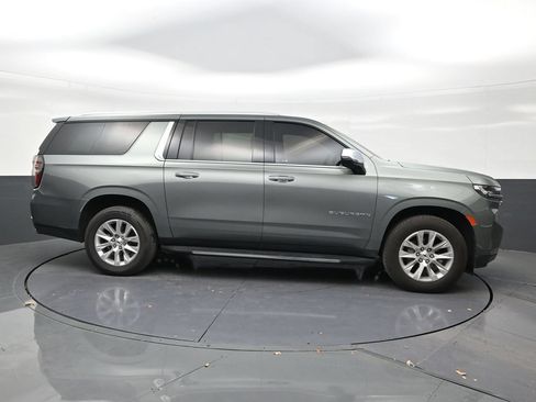Used 2023 Chevrolet Suburban Premier RWD image 6