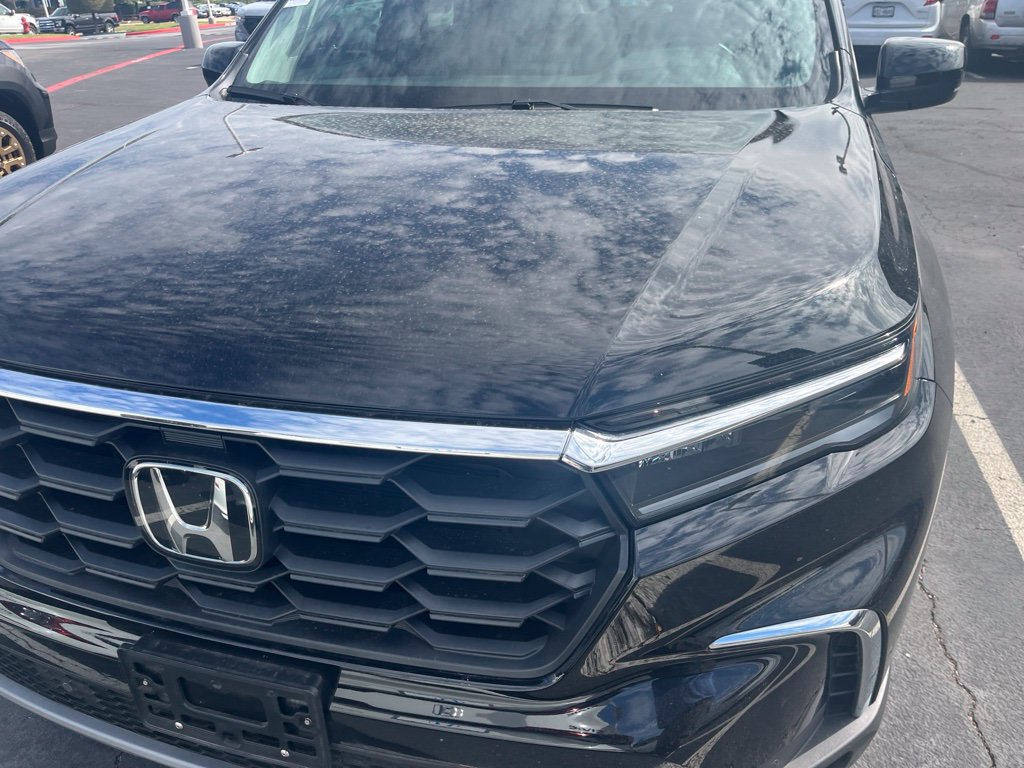 Used 2025 Honda Pilot EX-L image 2
