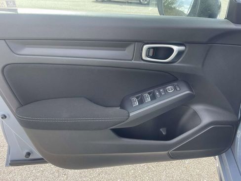 Used 2023 Honda Civic Sport image 16