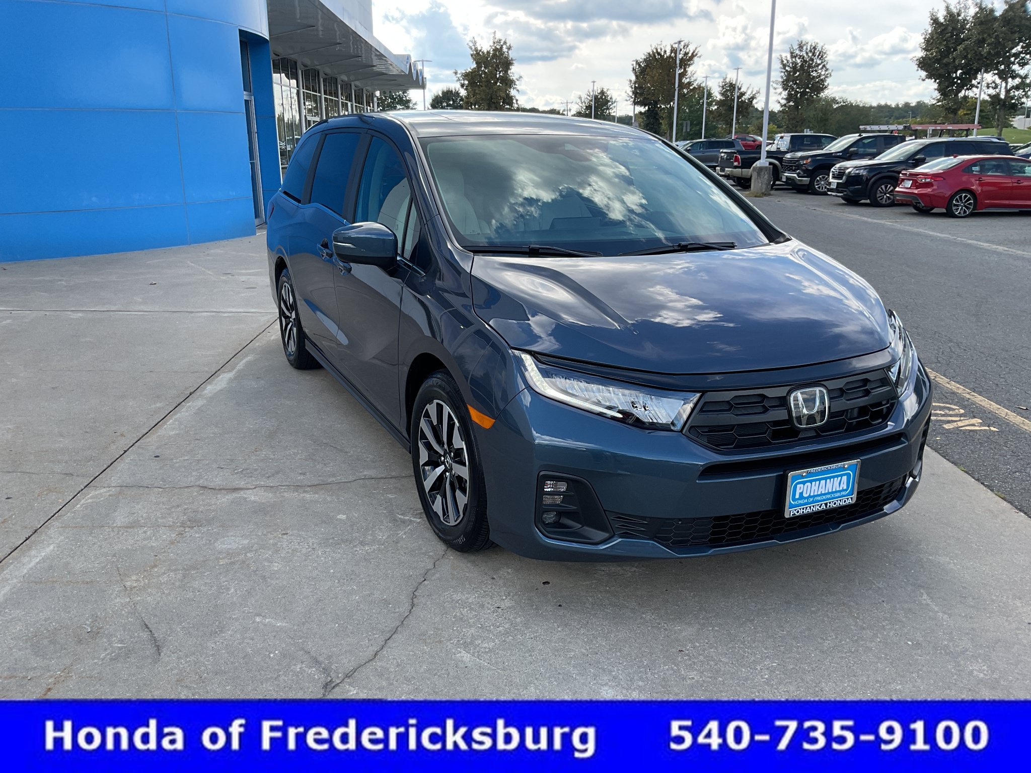 Used 2026 Honda Odyssey EX-L image 8