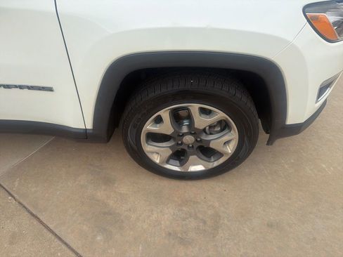 Used 2021 Jeep Compass Limited AWD/4WD image 11