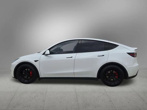 Used 2021 Tesla Model Y Performance image 3