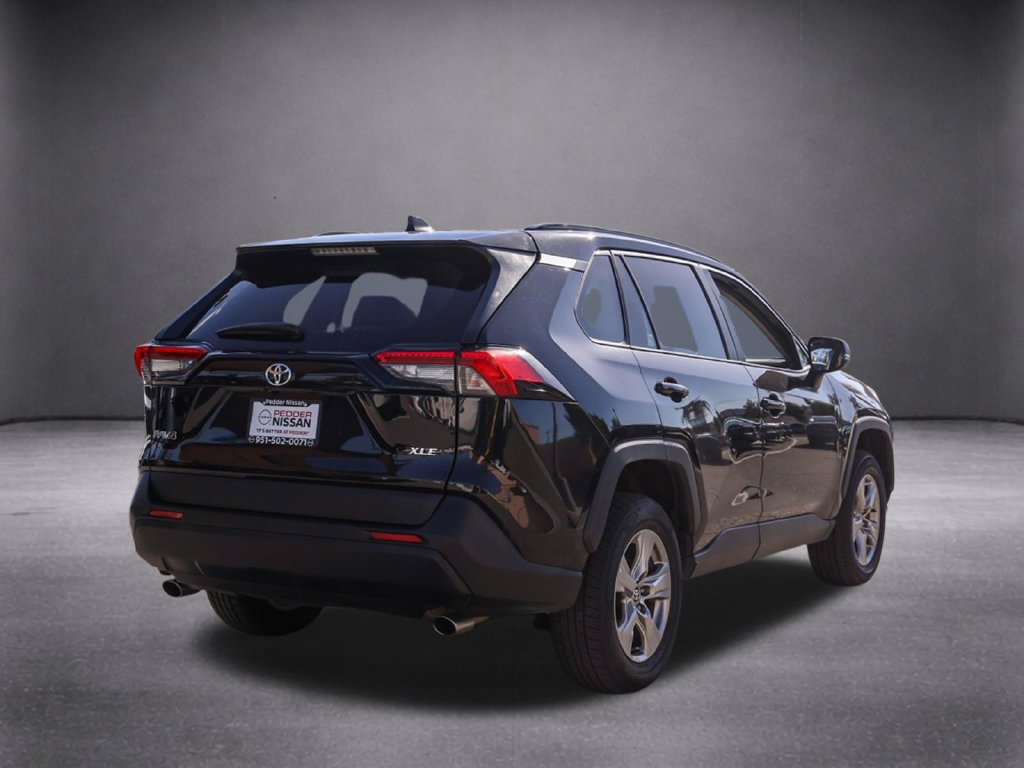 Used 2024 Toyota RAV4 XLE FWD image 4