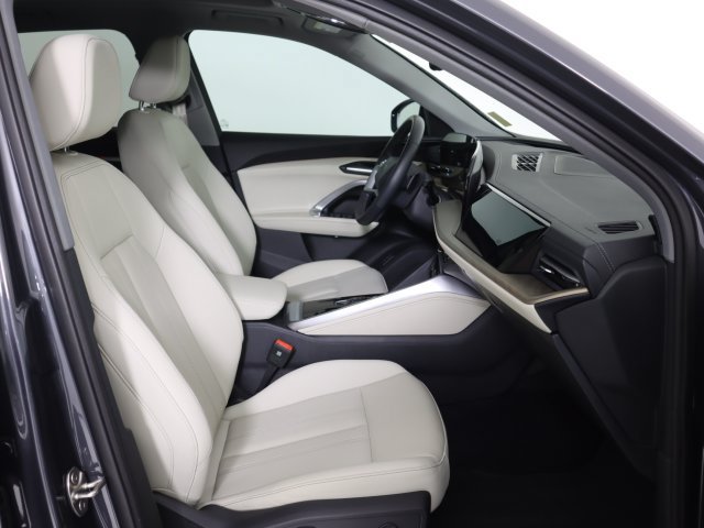 Certified 2025 Audi Q5 Premium w/ Convenience Package AWD/4WD image 13