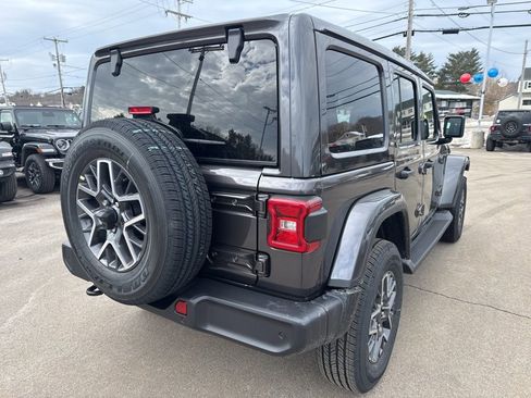 New 2026 Jeep Wrangler Sahara image 5