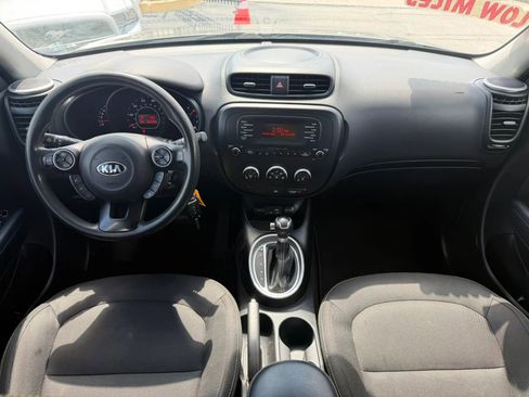 Used 2015 Kia Soul + FWD image 7