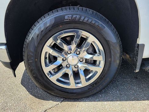 Used 2019 Chevrolet Silverado 1500 LT w/ All-Star Edition AWD/4WD image 8