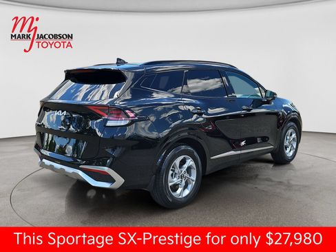 Used 2025 Kia Sportage SX FWD image 9