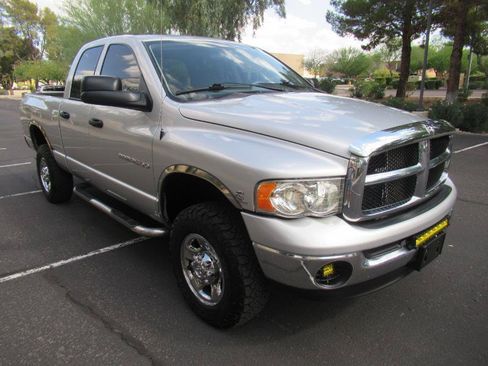 Used 2003 Dodge Ram 2500 Truck SLT AWD/4WD image 4