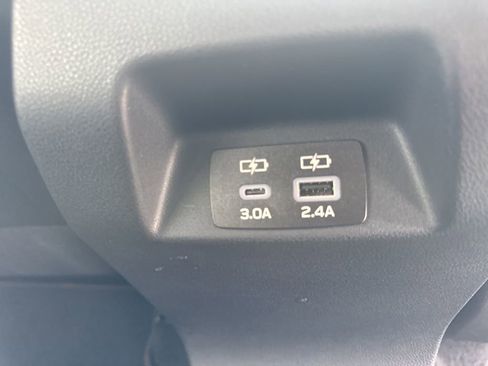 Certified 2025 Subaru Crosstrek 2.5i Limited w/ Crosstrek Mirror Package image 10