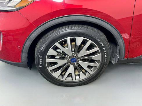 Used 2020 Ford Escape Titanium w/ Titanium Premium Package 2.0 image 13